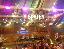 Como é passar um dia na Oktoberfest